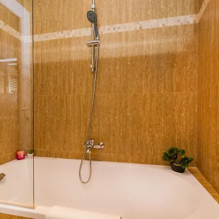 Central Park Apartman *